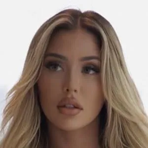 Renèe Estella