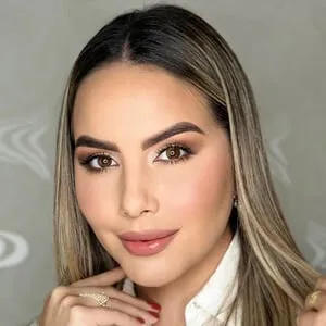 Dakenza González