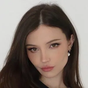 Dainty Wilder
