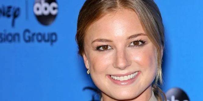 Emily VanCamp