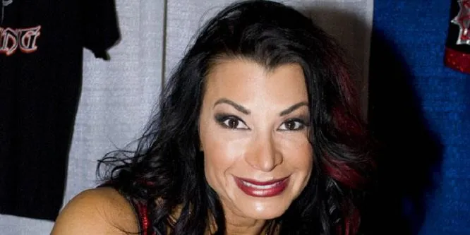 Lisa Marie Varon