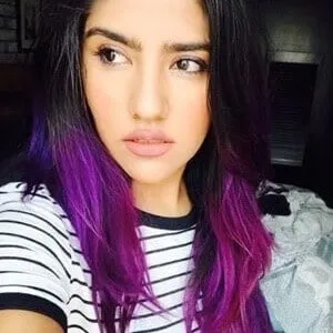 Karen Polinesia