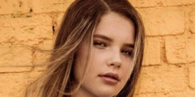 Ellie Thumann